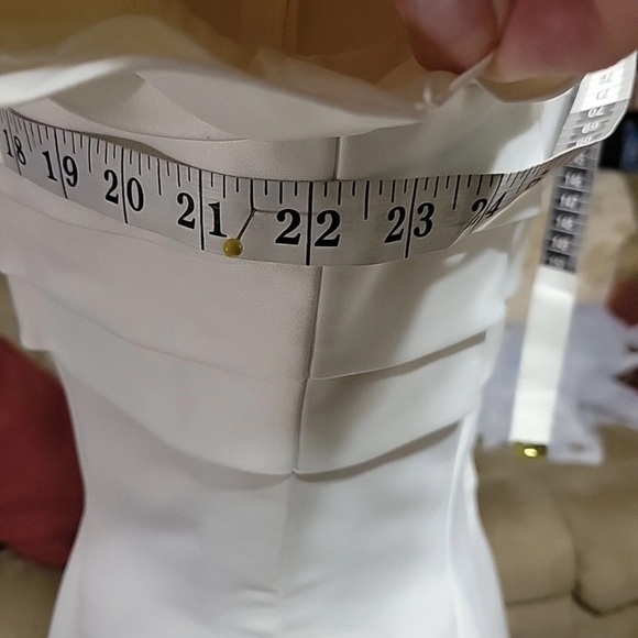 Elegant White Pleated Dress - Picture 16 of 16